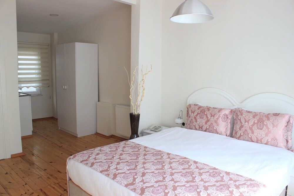 Basilica GuestHouse Superior Double Room 3