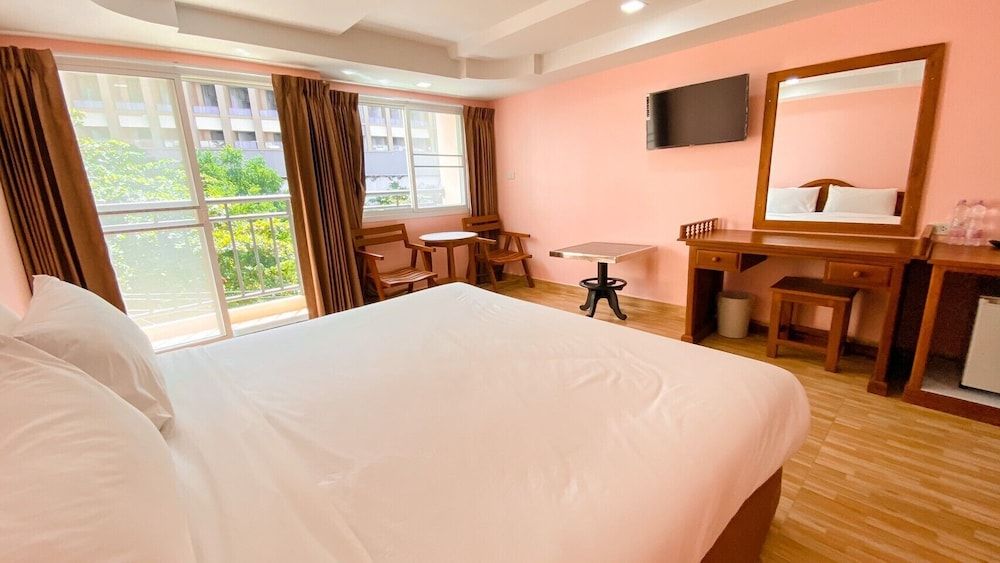 Standard Double Room, Non Smoking, City View