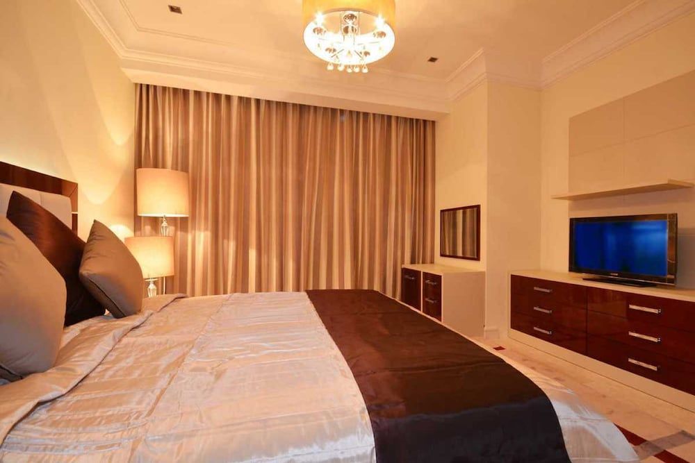 Private Beach Residence with beautiful pool Deluxe Apartment 3