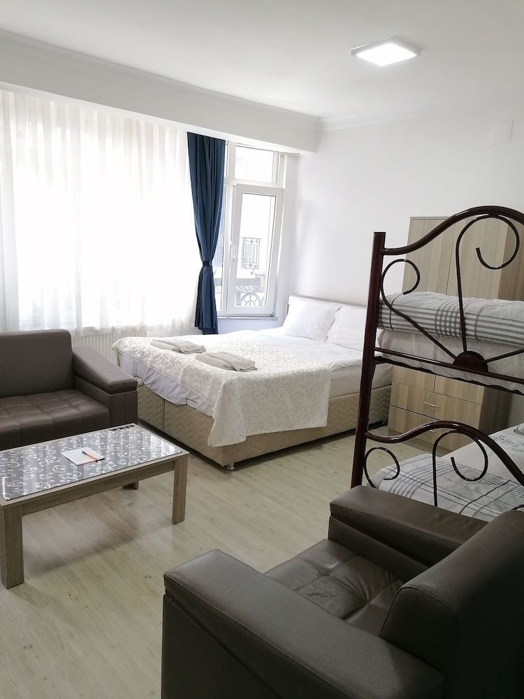 Condo, 2 Bedrooms
