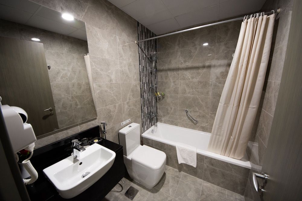 Rose Dream-Two Bedroom Furnished Apart.. Family Apartment, 2 Bedrooms (1201) 8