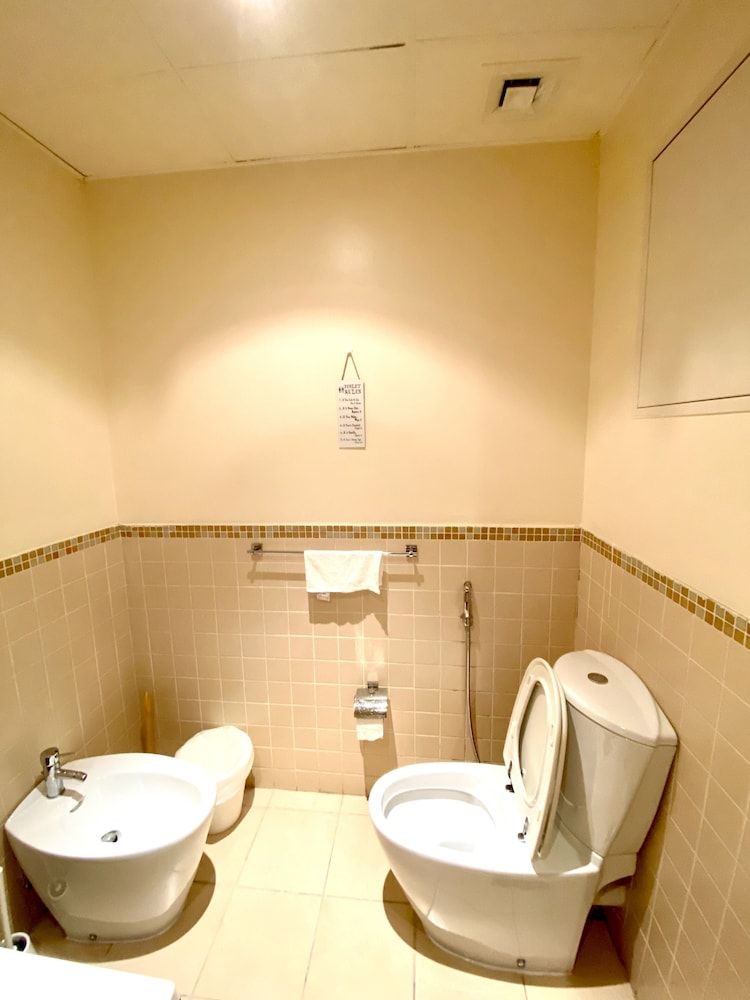Bombay Backpackers DXB - Adults Only