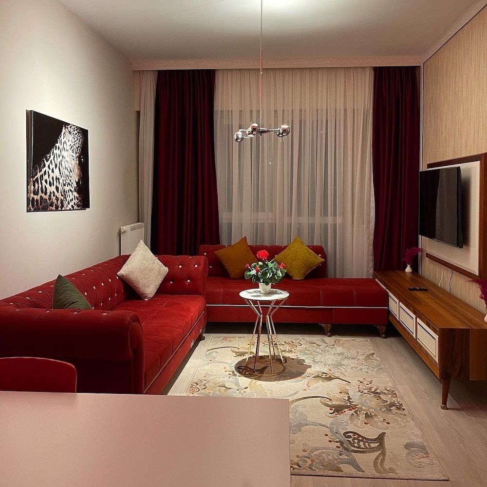 Zmzm Express24 Suites Romantic Suite, 1 Queen Bed, Non Smoking, City View 5