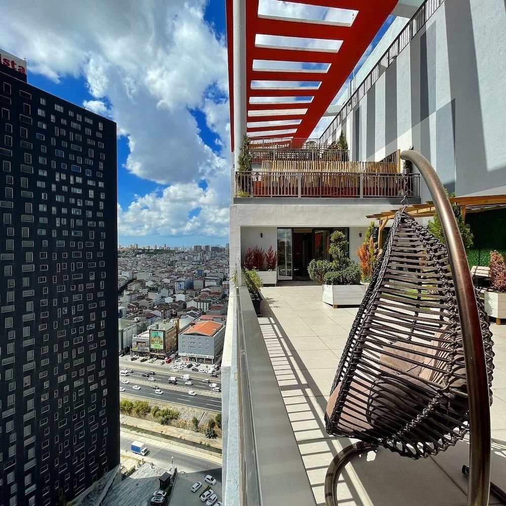 undefined Zmzm Express24 Suites 3