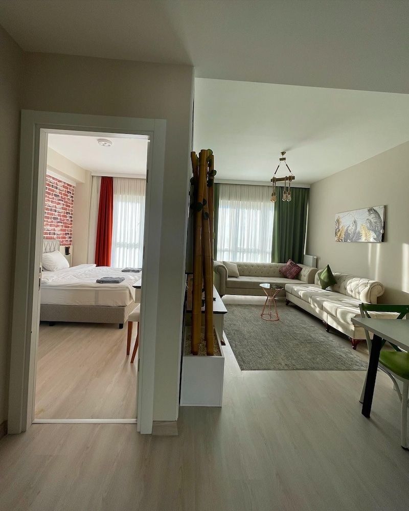 Zmzm Express24 Suites Luxury Penthouse, 1 Bedroom, Non Smoking, City View 4