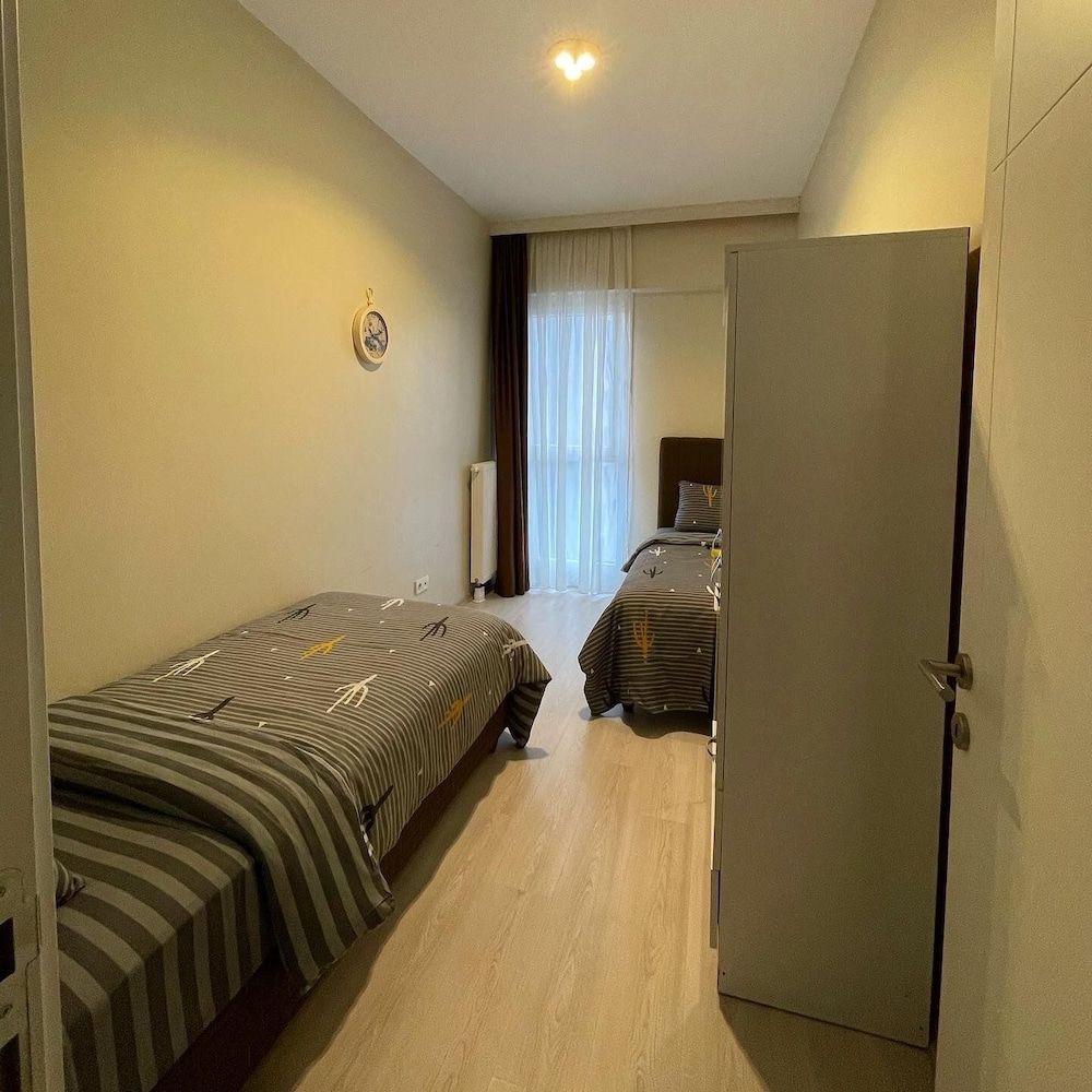 undefined Zmzm Express24 Suites 4