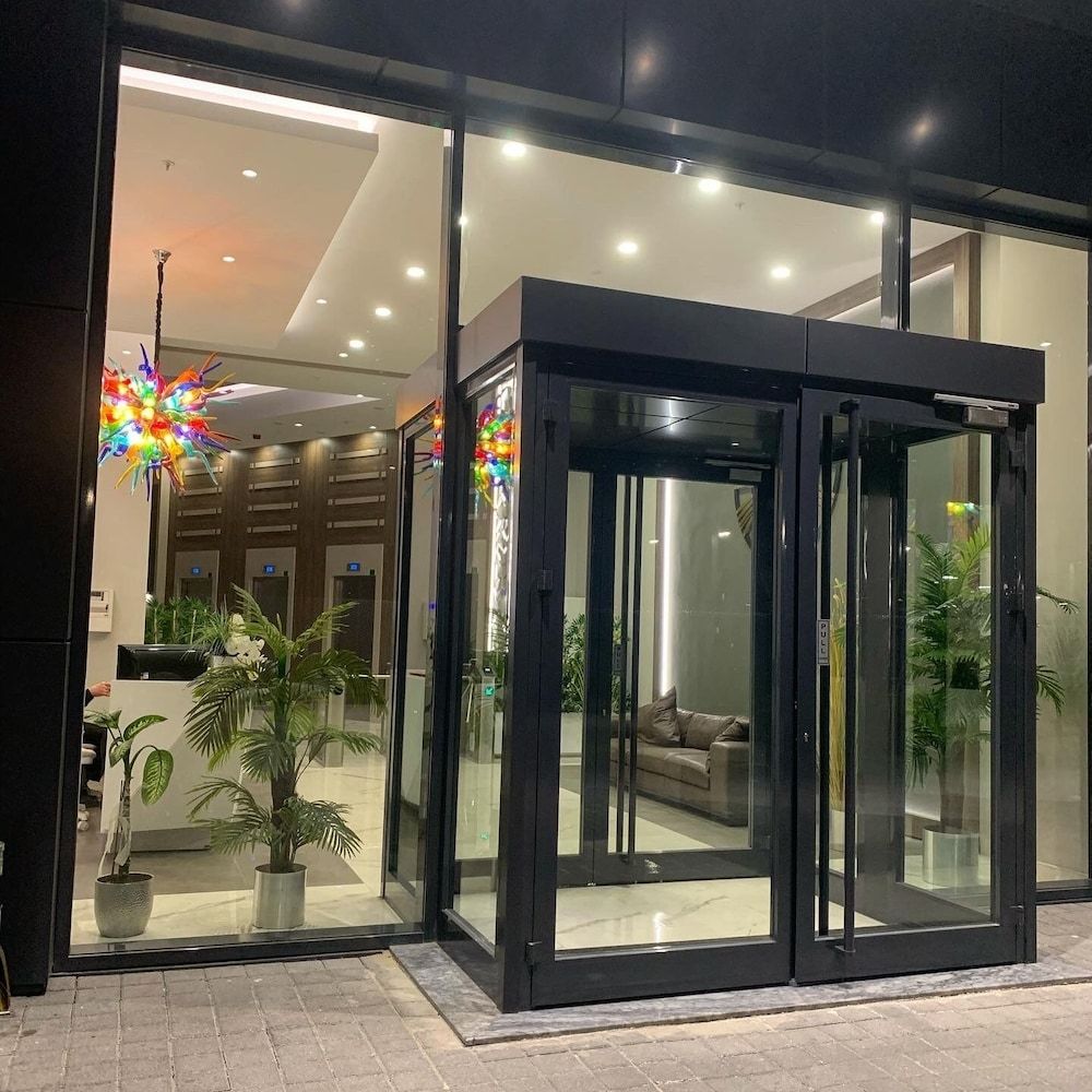 undefined Zmzm Express24 Suites 6