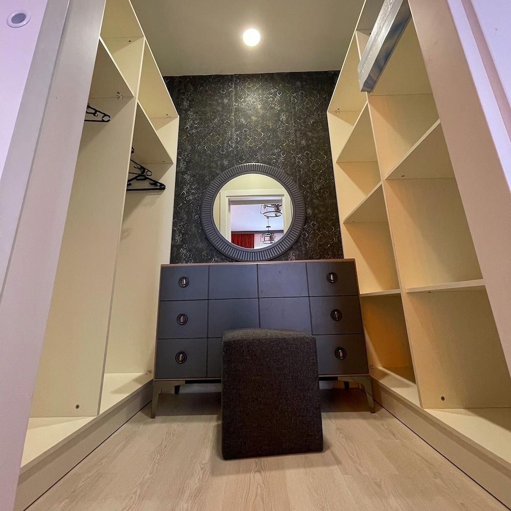 Zmzm Express24 Suites Luxury Villa, Multiple Beds, Non Smoking, City View 6