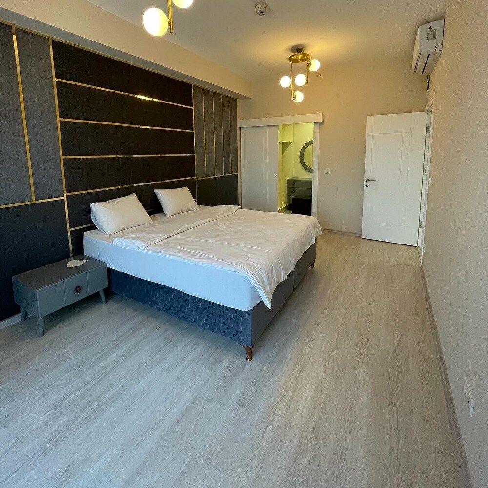 Zmzm Express24 Suites Luxury Villa, Multiple Beds, Non Smoking, City View 3