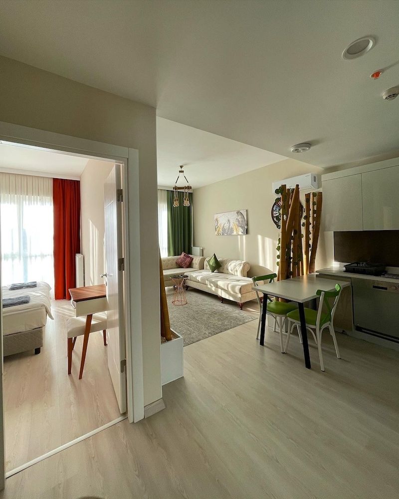 Zmzm Express24 Suites Luxury Penthouse, 1 Bedroom, Non Smoking, City View 6