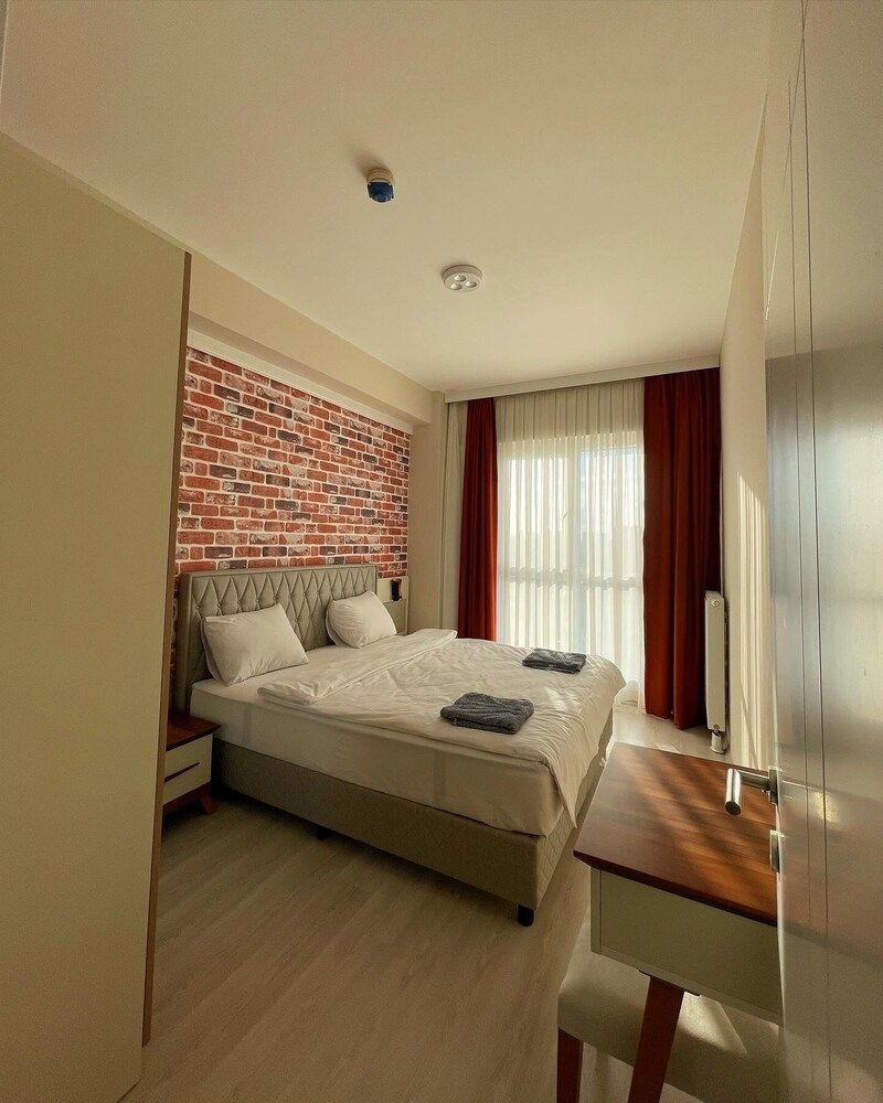 Zmzm Express24 Suites Luxury Penthouse, 1 Bedroom, Non Smoking, City View 2