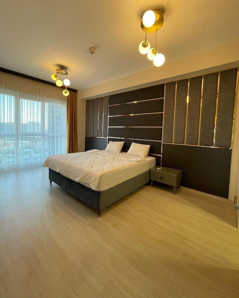 Zmzm Express24 Suites Luxury Villa, Multiple Beds, Non Smoking, City View 4