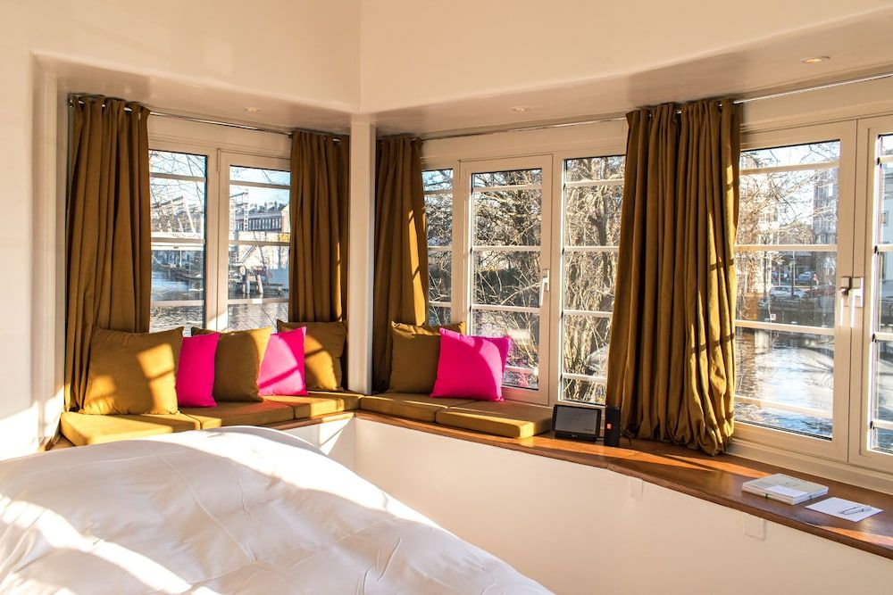 undefined SWEETS - Willemsbrug 9