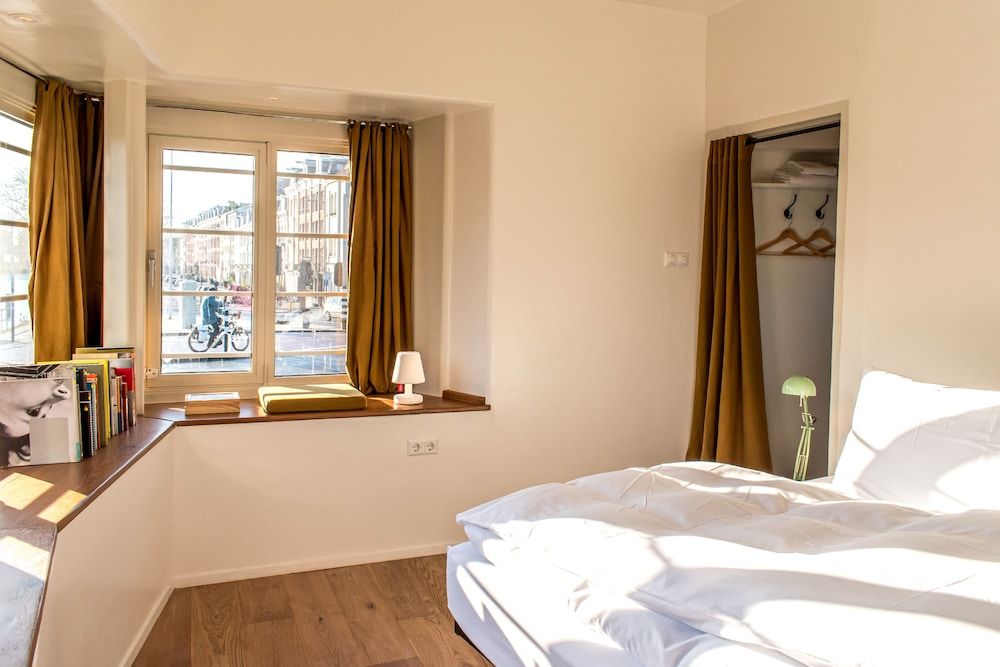 undefined SWEETS - Willemsbrug 6