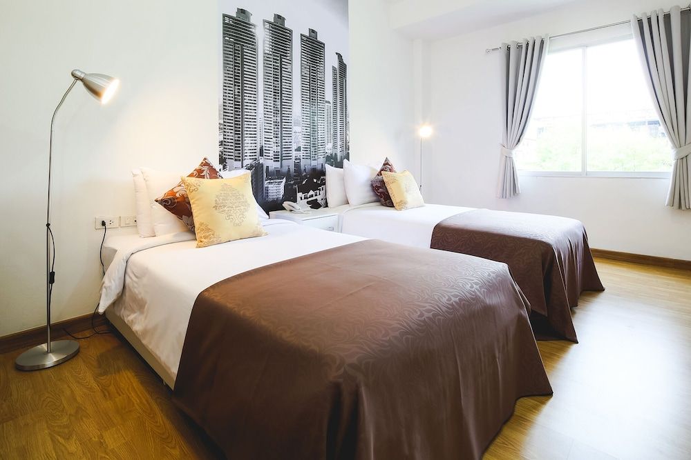 Anda Bangkok Hotel Deluxe Room