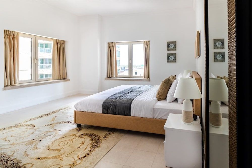 undefined Elegant 3BR in Dubai Marina With Scenic Views! 10