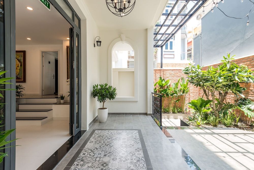 undefined Cozrum Homes The Gallery Residence 6