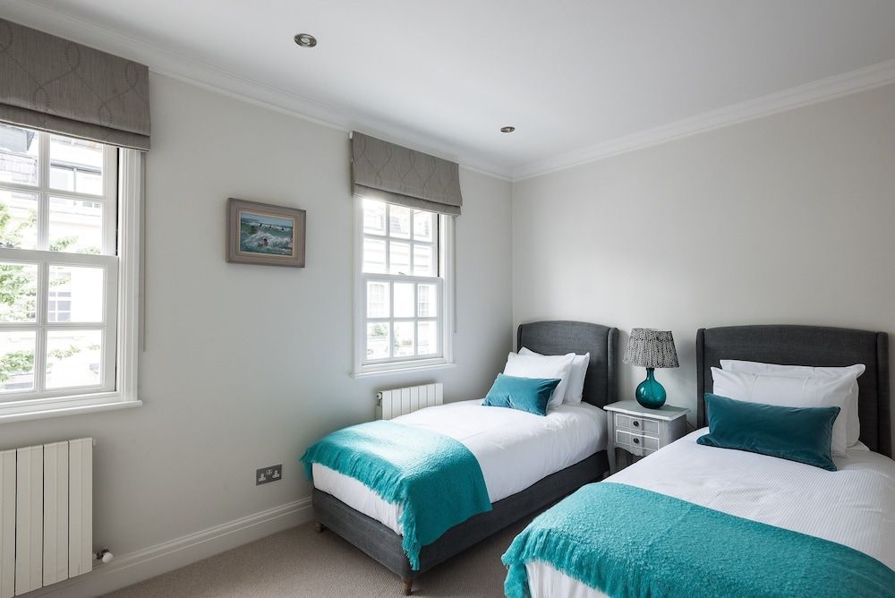 Ultra luxurious London home for 5-7 Bywater 10