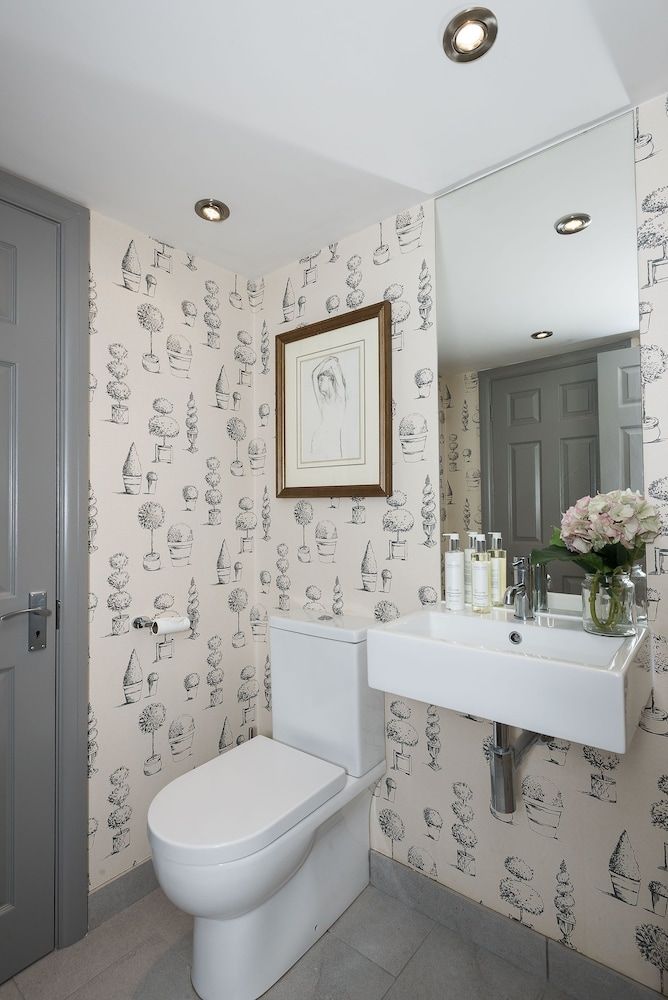 Ultra luxurious London home for 5-7 Bywater 27