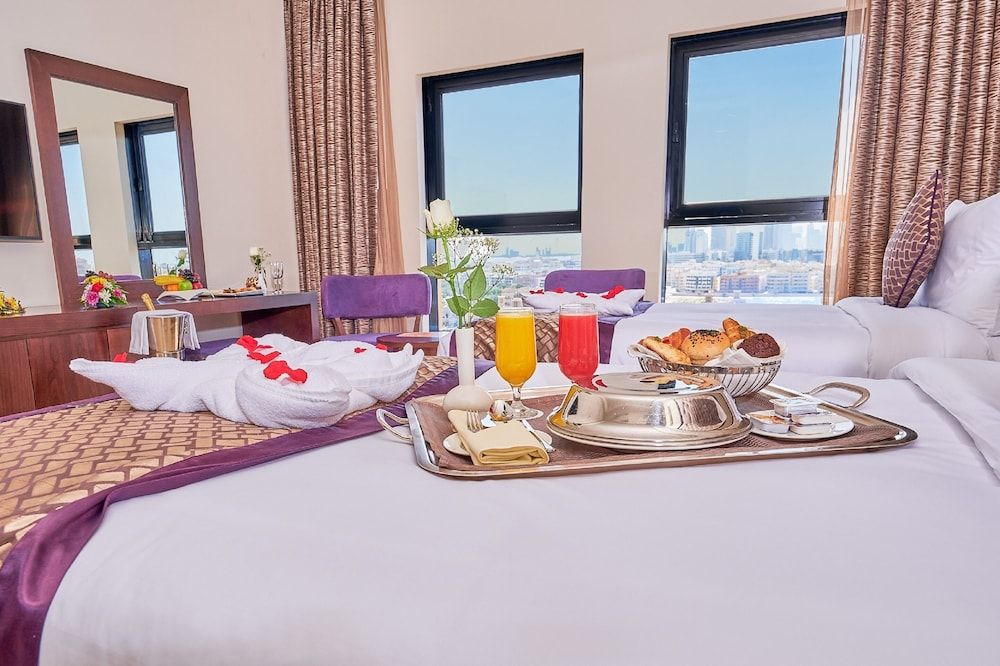 undefined Carlton Dubai Creek Hotel 3