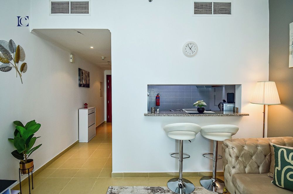 Silver - Modern Studio with lake view Studio 14