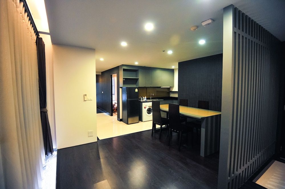 undefined 42 Grand Residence