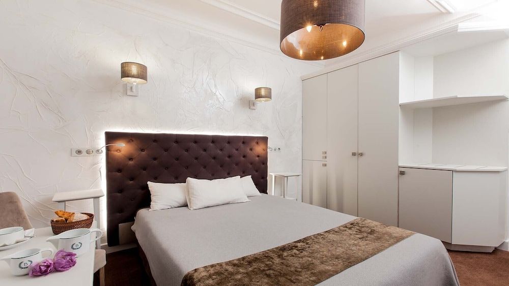 Hôtel Bonaparte Superior Double Room 3