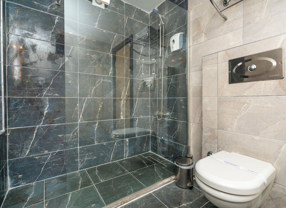 The Bostanci Hotel Business Room 7