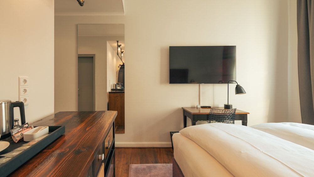 Bob W Mitte Superior Double Room 6