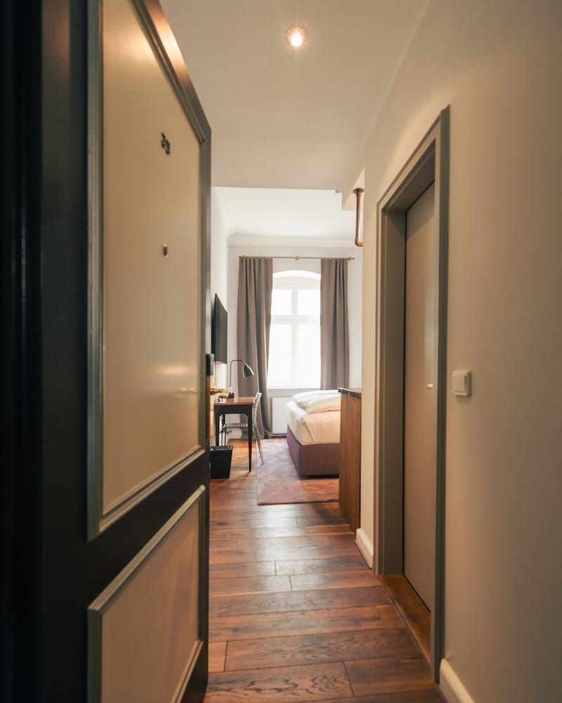 Bob W Mitte Superior Double Room 5