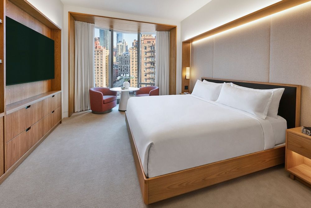 Pendry Manhattan West Deluxe Room, 1 King Bed (City King)
