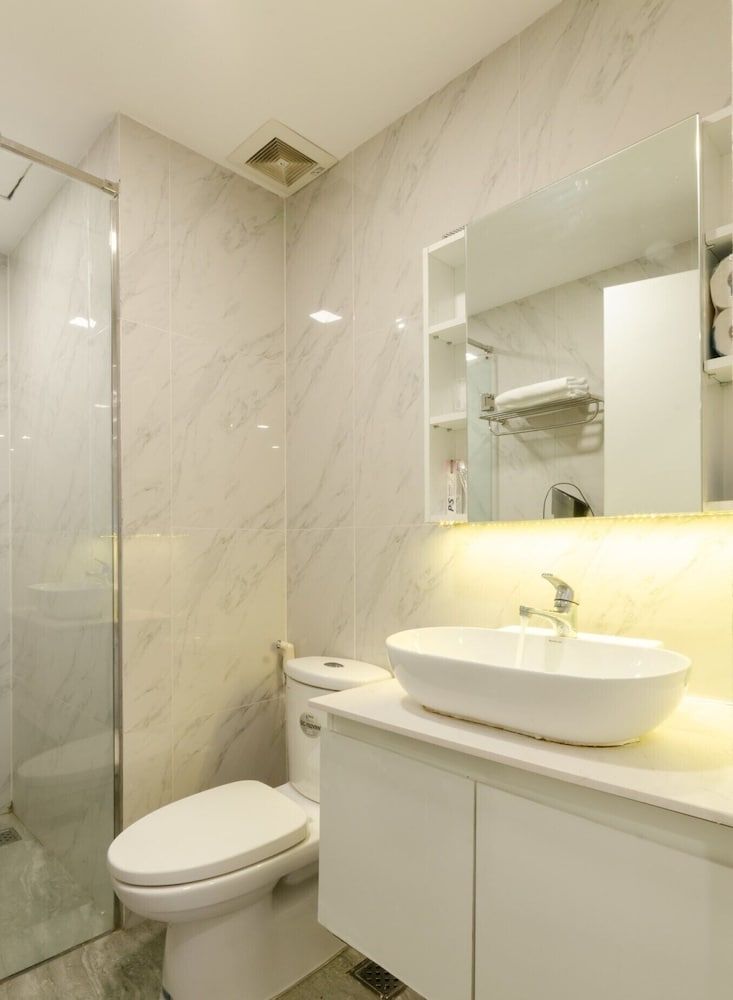 21st Century Symphony Apartment, 1 Bedroom 8