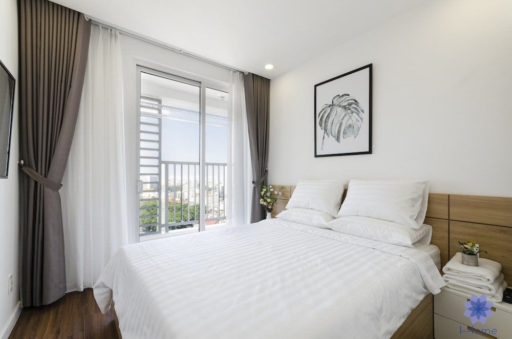 21st Century Symphony Apartment, 3 Bedrooms 2