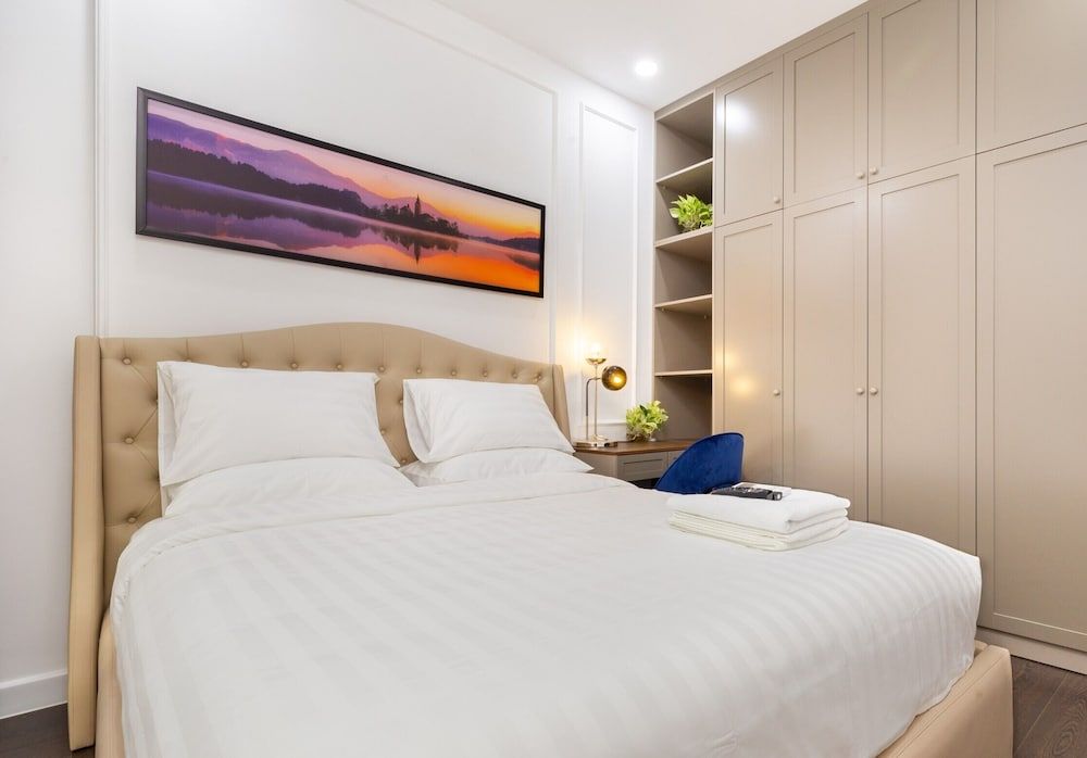 21st Century Symphony Apartment, 2 Bedrooms