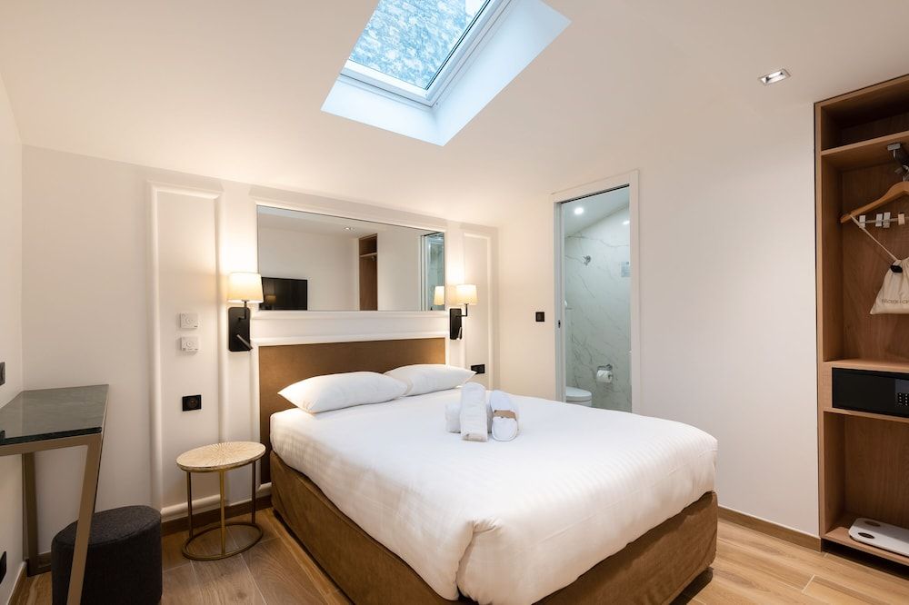 undefined Hotel au Coeur de Republique 6