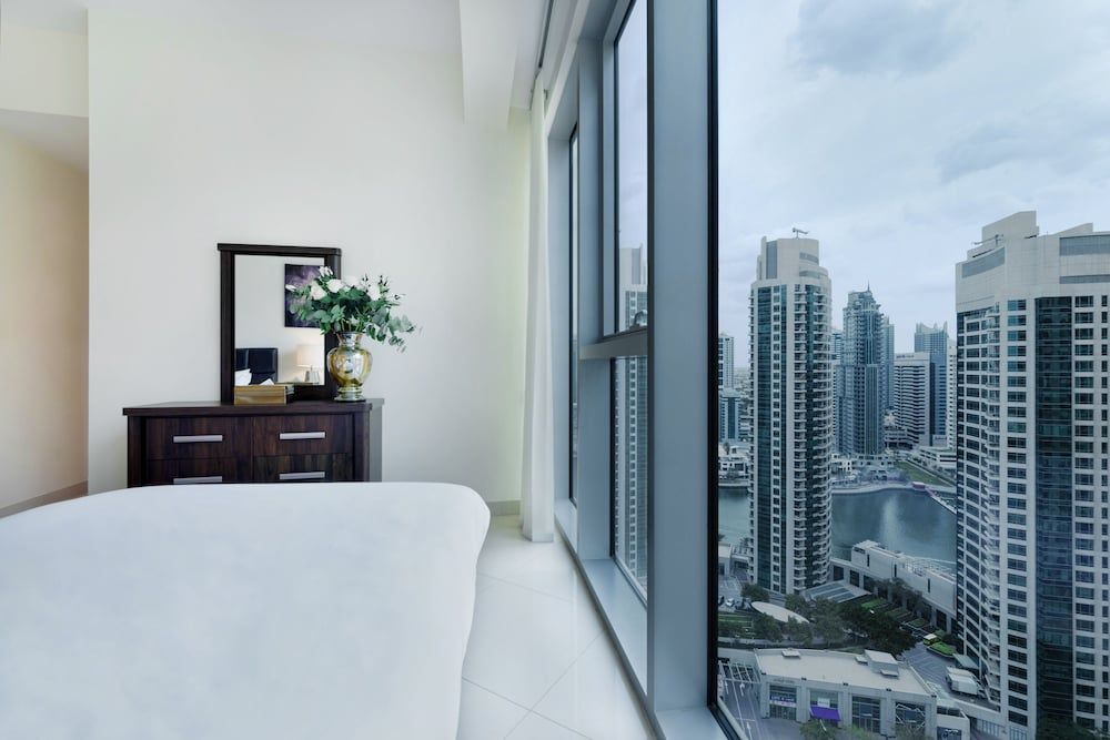 Maison Privee - Spacious Apt w/ Beach, Pool and Marina Access Deluxe Apartment, 3 Bedrooms 12