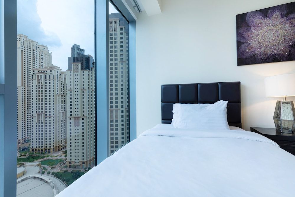 Maison Privee - Spacious Apt w/ Beach, Pool and Marina Access Deluxe Apartment, 3 Bedrooms 7