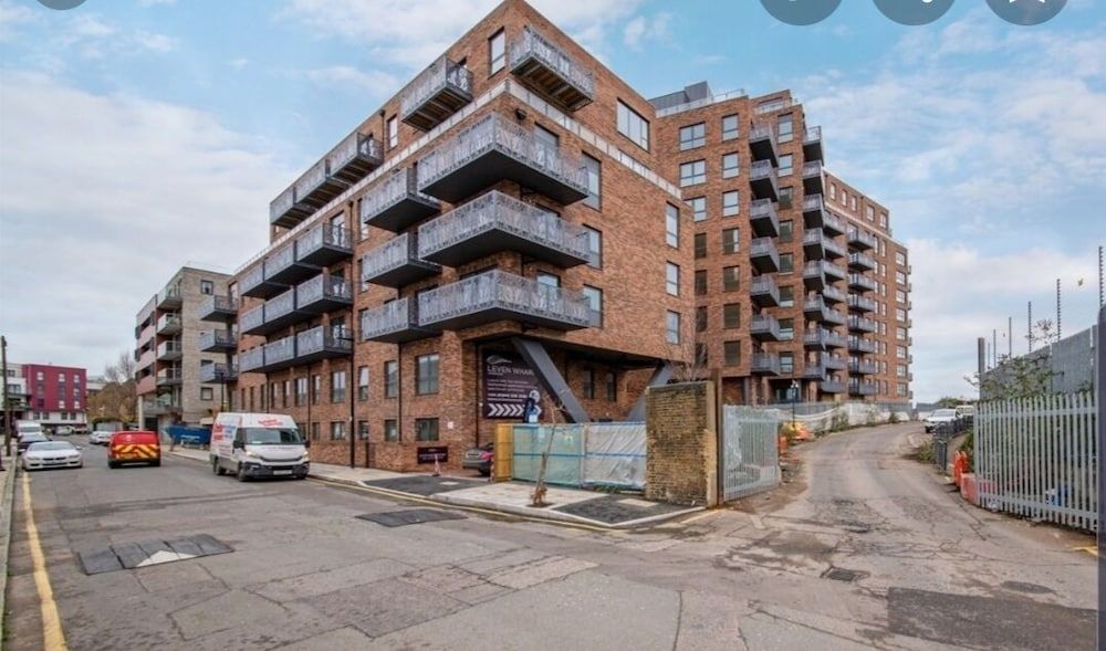 undefined London Riverview - Canary Wharf - Excel 2