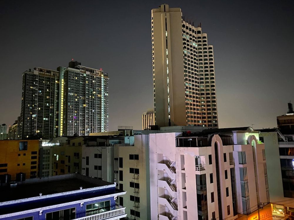 undefined Rest at Ratchada Hotel 6