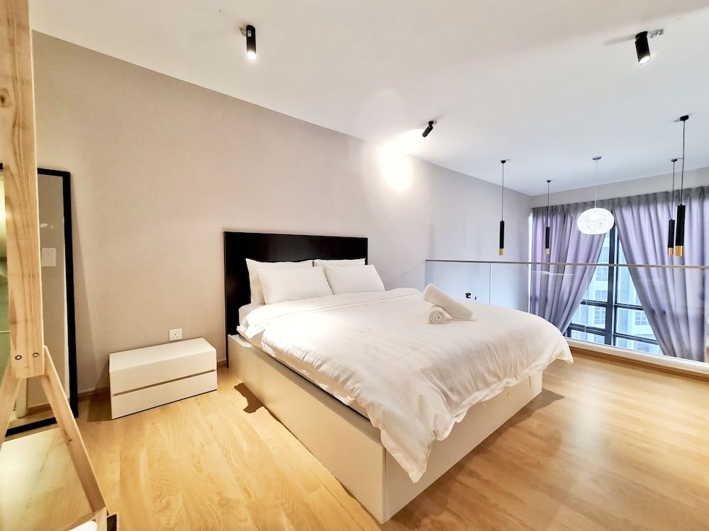 undefined Ekocheras Suite 8