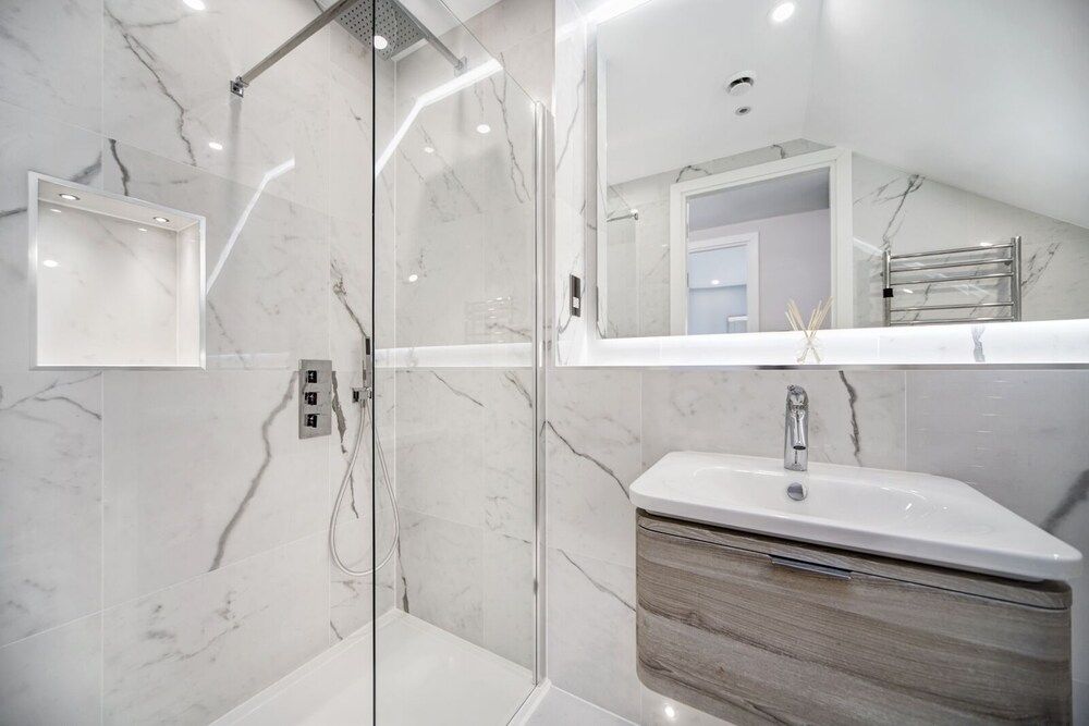 Fulham Broadway Luxury Apartment, Ensuite (2 bedroom property) 16