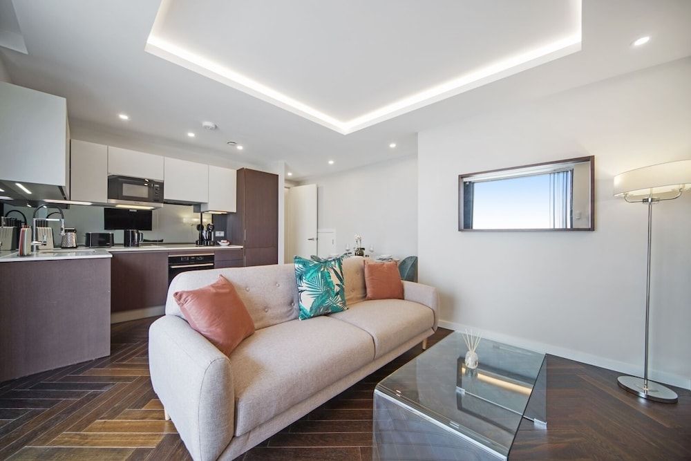 Fulham Broadway Luxury Apartment, Ensuite (2 bedroom property) 24