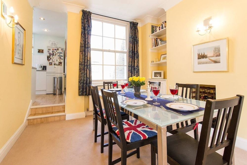 undefined JOIVY Luxurious 2BR flat in Pimlico, near Warwick sq 10