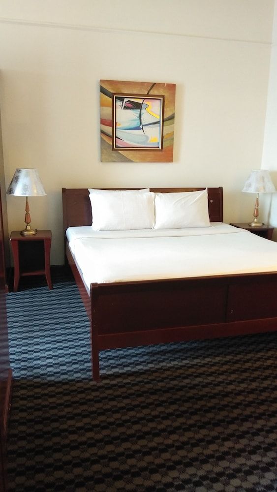 undefined Times Square Private Service Suite at KL 2