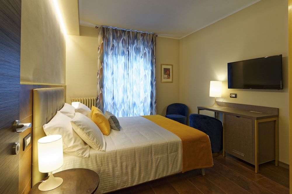 undefined Red Ribbon 7