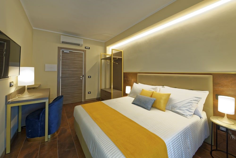 undefined Red Ribbon 5