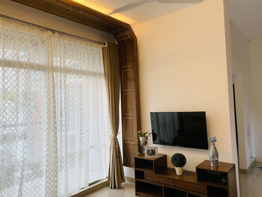 undefined Beautiful 2-bed Apartment in Dhaka 2