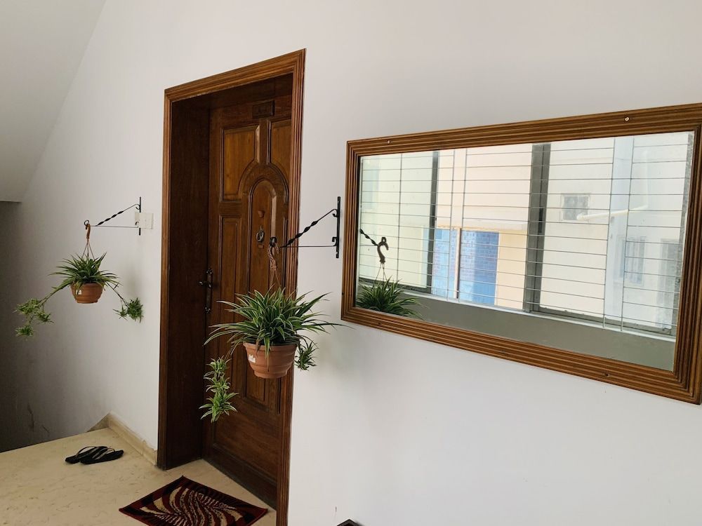 undefined Beautiful 2-bed Apartment in Dhaka 5