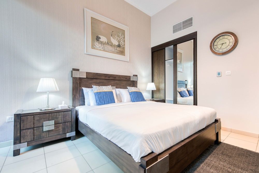 Maison Privee - Silverene Penthouse Luxury Apartment, 3 Bedrooms, Non Smoking 13