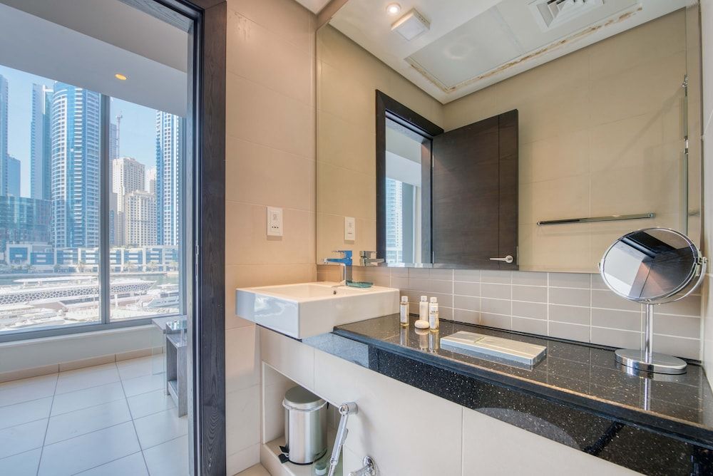 Maison Privee - Silverene Penthouse Luxury Apartment, 3 Bedrooms, Non Smoking 33